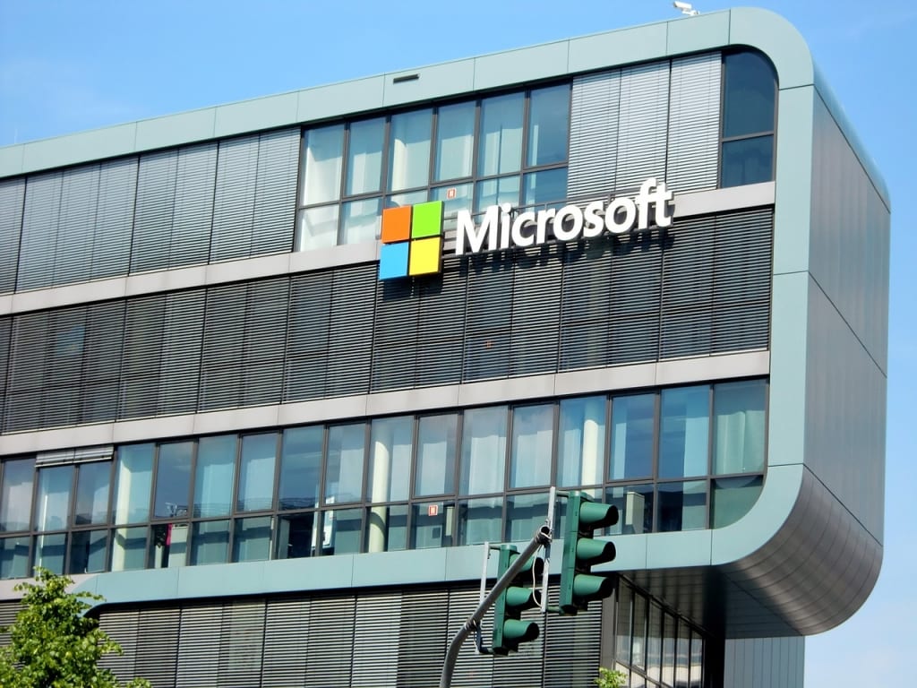 Microsoft має намір потіснити Google на ринку ОС для освітніх цілей