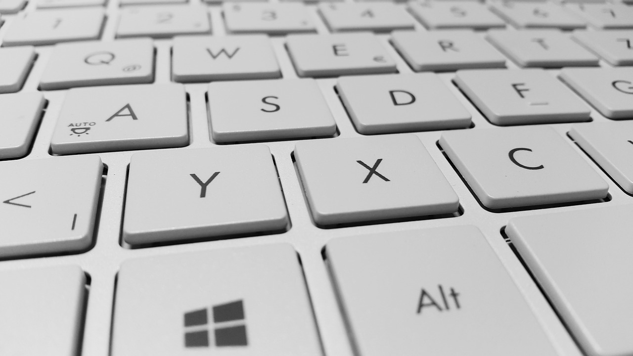 Клавіатура проти пера — як технології змінили навички письма