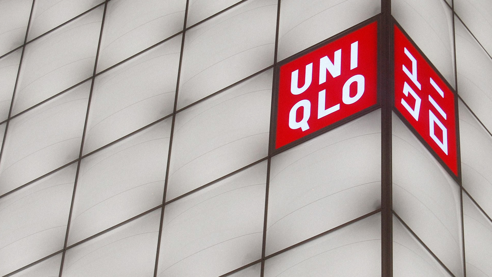 Японський бренд Uniqlo зняв рекламу в Києві