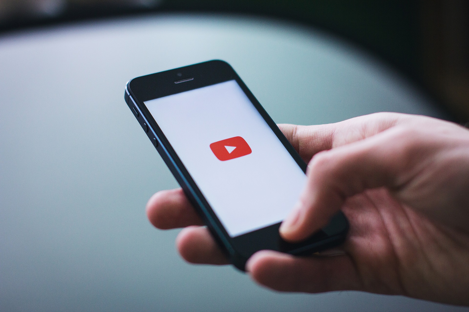 YouTube змінює правила монетизації відео