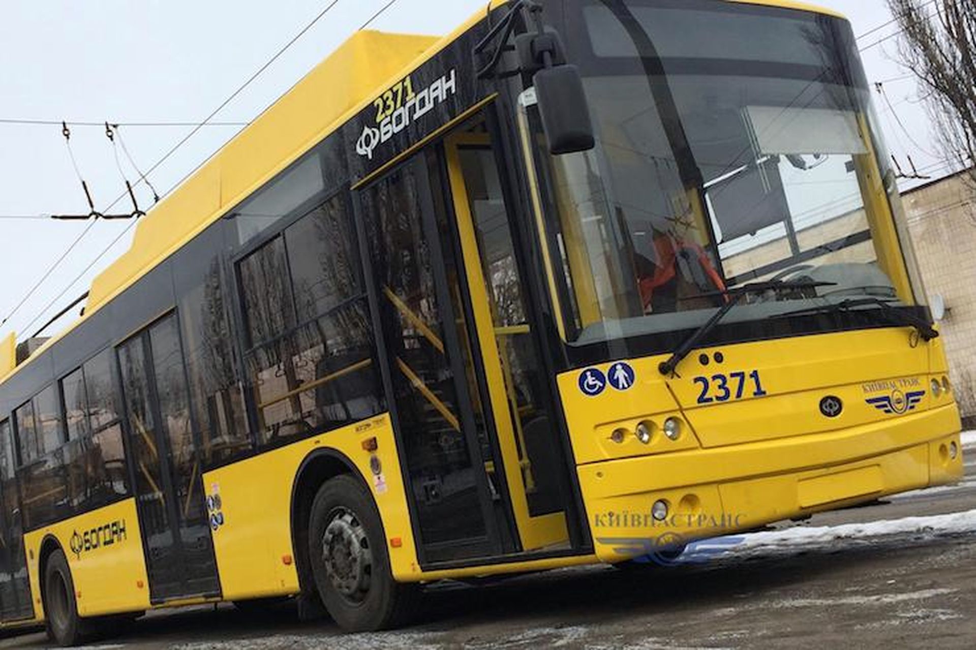 У Києві запускають смарт-тролейбус із відеоспостереженням