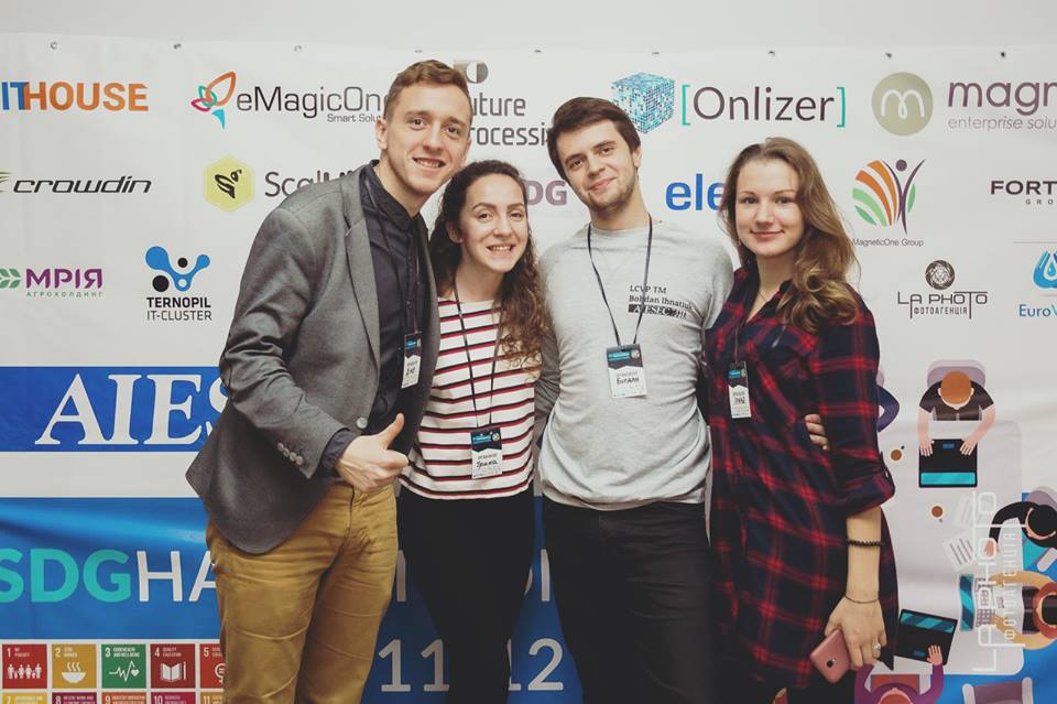 Iryna Batjuk, YouthSpeak Hackathon — pro cili stalogo rozvytku ta roľ startapiv u nyh