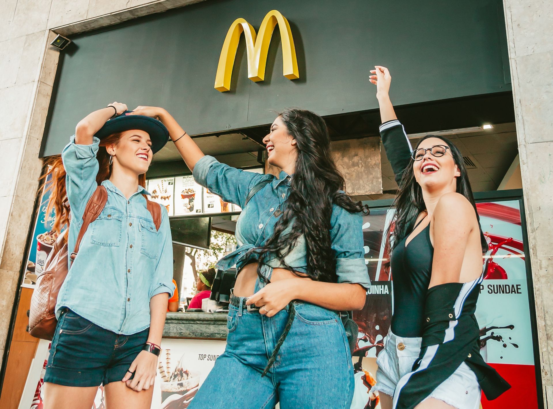McDonald’s запускає сервіс доставки їжі McDelivery