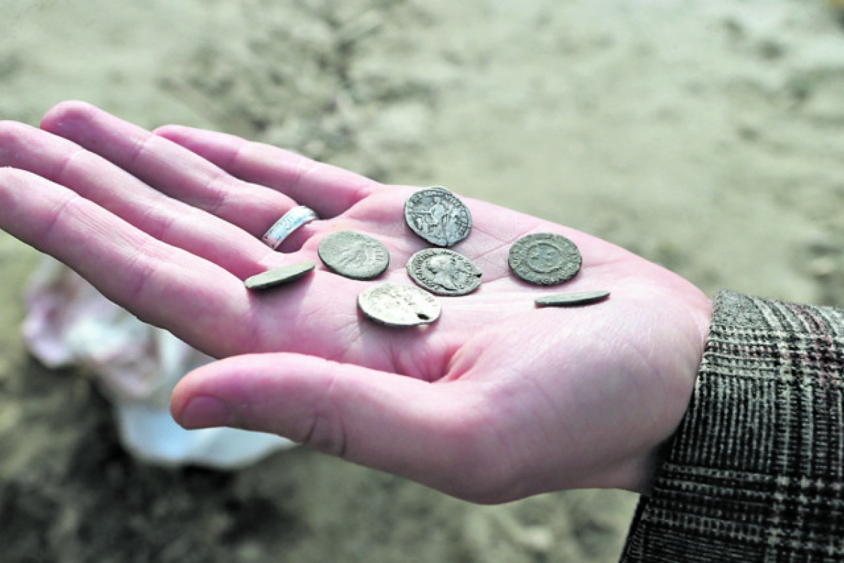 У Києві знайшли скарб римських монет на Подолі