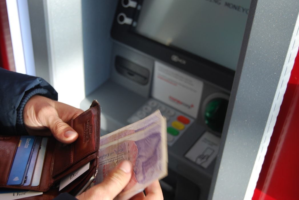 💳 Ощадбанк запустив банкомати з NFC-модулем: картки не потрібні