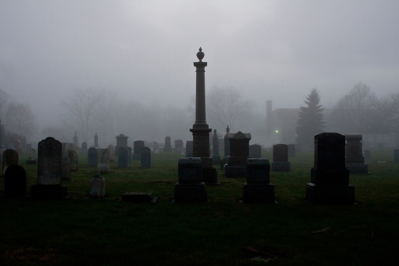 💀 «Як умру, то поховайте»: скільки коштують похорони в Україні — дослідження