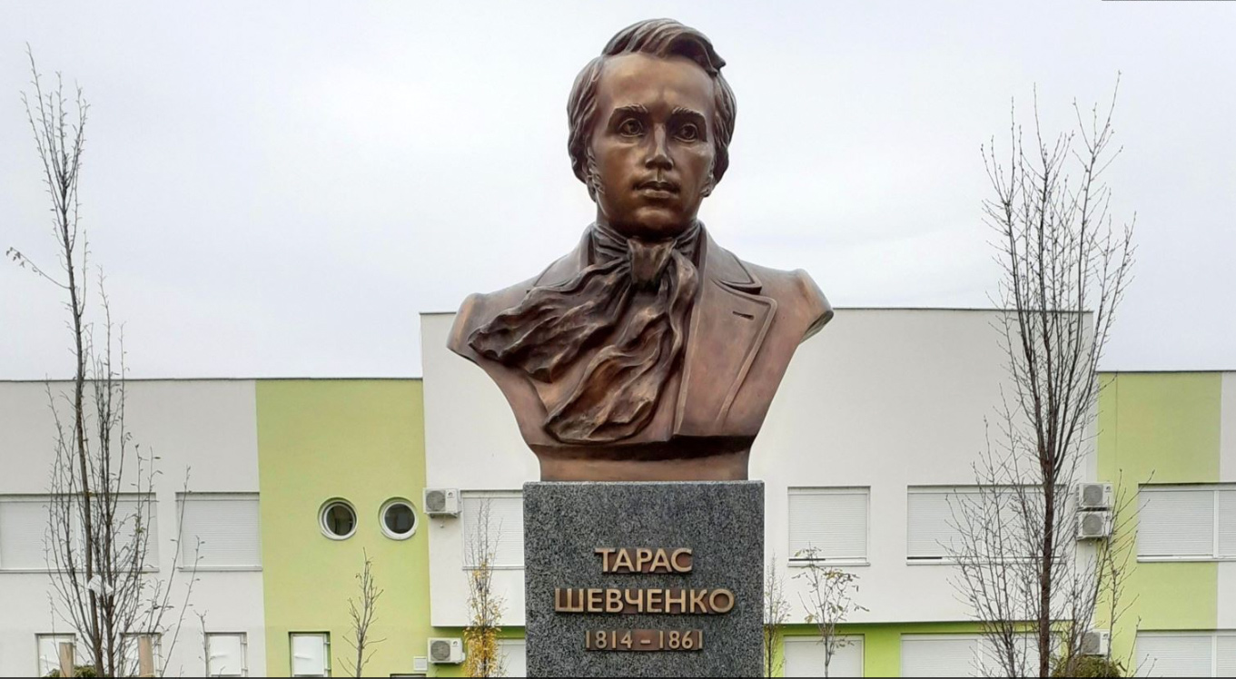 👨🏻 У Сербії встановили пам’ятник Шевченку — перший у країні