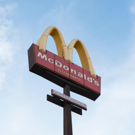 ⚡️ McDonald's поступово відновлюватиме свою роботу в Україні — де саме 