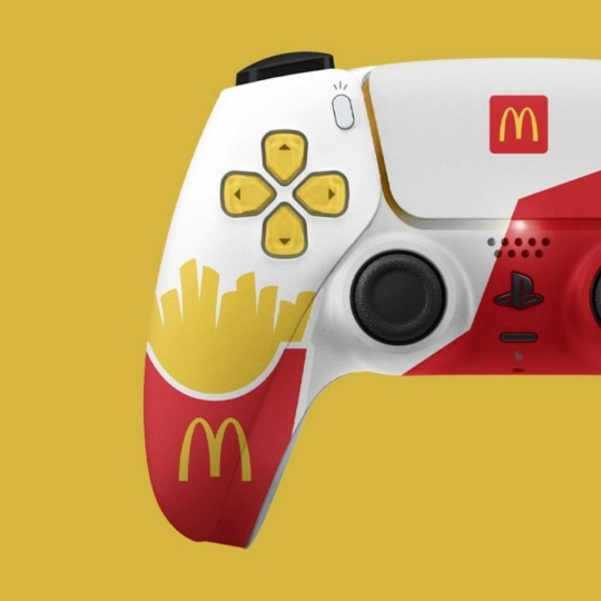 🤤 McDonald's створили контролер PS5 на честь 50-річчя компанії