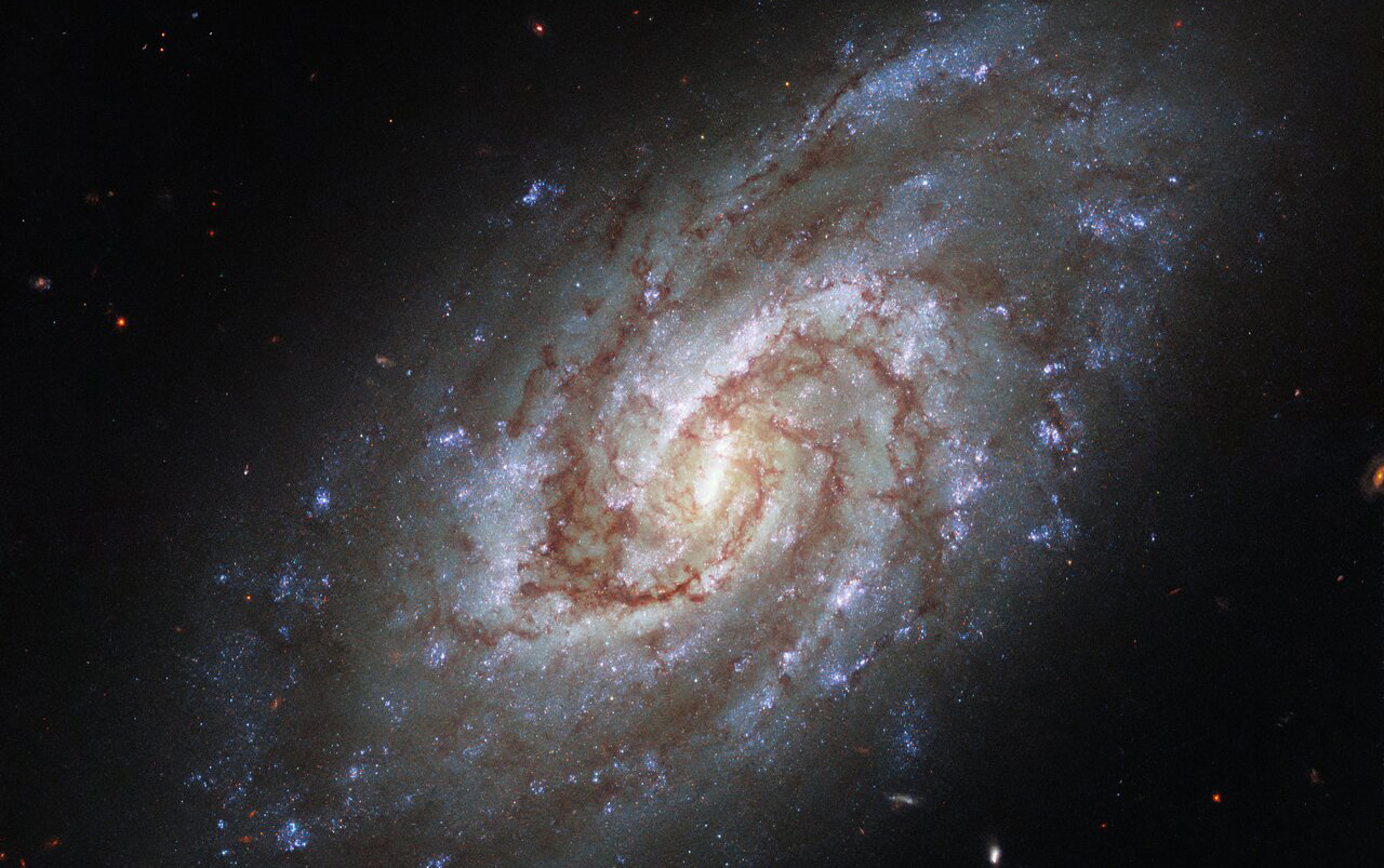 🔭 Телескоп Hubble сфотографував спіральну галактику