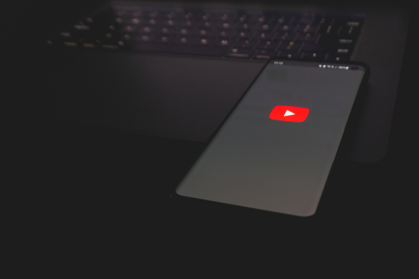 🏞️ Korystuvači YouTube Premium zmožuť dyvytysja video z pokraščenoju jakistju