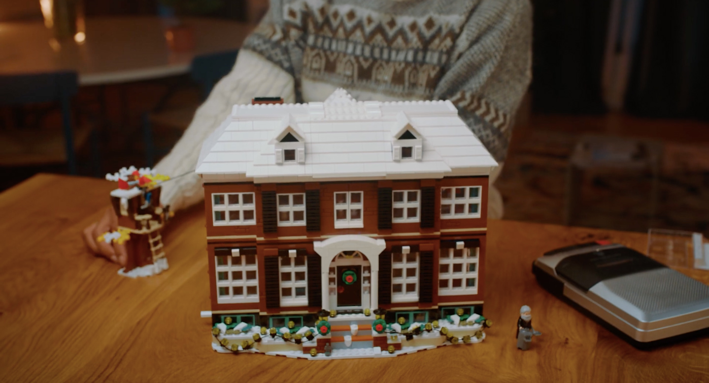 🏠 LEGO анонсувала конструктор за фільмом «Сам удома». Його створив українець