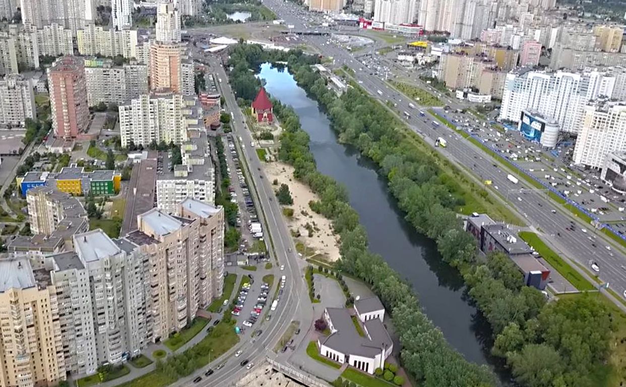 🌳 U Kyjevi na Osokorkah planujuť pobuduvaty funkcionaľnyj park kolo ozera 