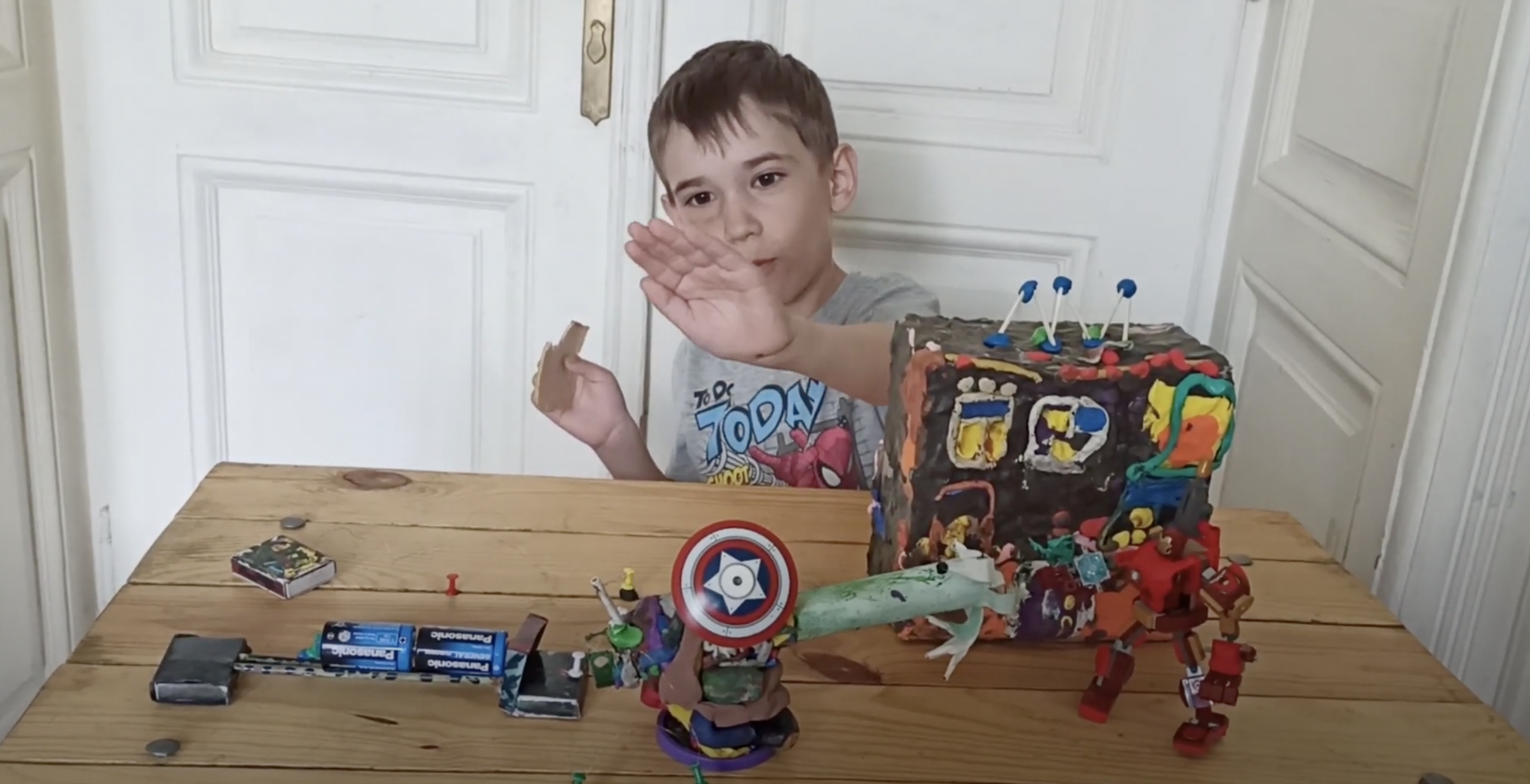 🥺 11-річний хлопчик створив YouTube-канал, аби зібрати на безпілотник для ЗСУ
