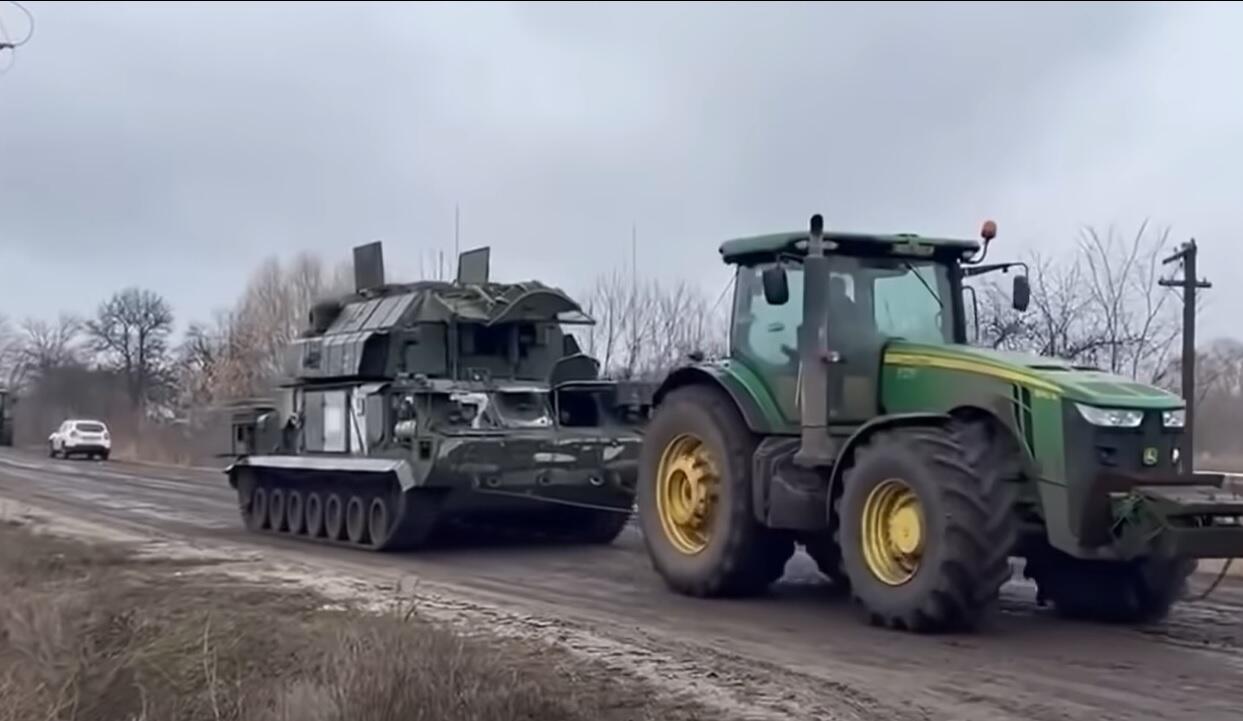 🚜 Мобільна гра «Бандерактор» — збирай трофеї на тракторі