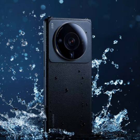 😳 Xiaomi показала свій флагманський смартфон 12S Ultra з величезною камерою Leica