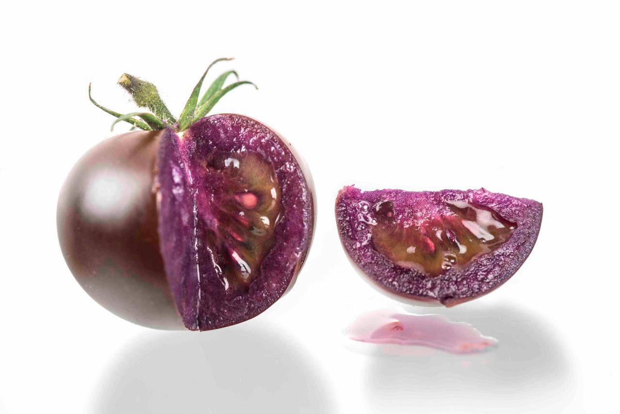 🍅 Naukovci vynajšly novyj vyd fioletovyh pomidoriv — vony duže korysni