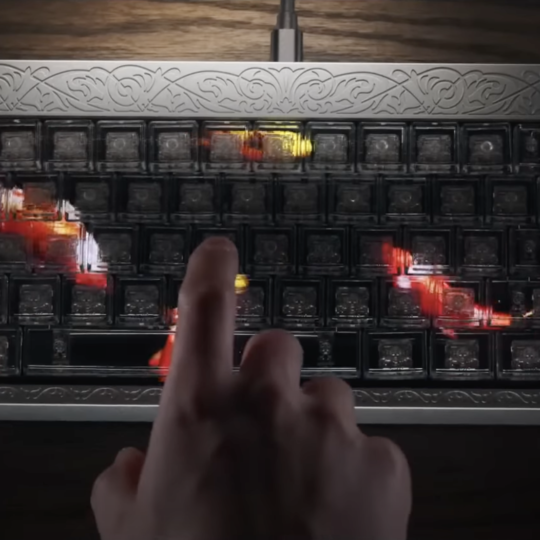 ⌨️ Компанія Finalmouse презентувала клавіатуру для ПК з екраном під клавішами 