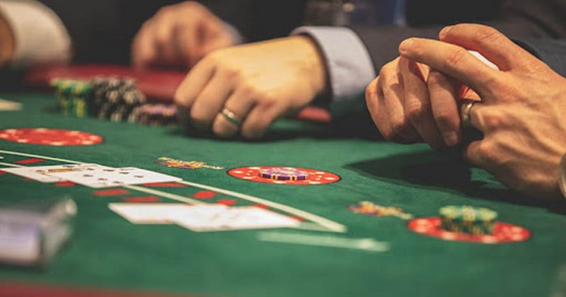 Eksperty Ukraine-Casino pojasnyly, čomu nebezpečno graty v nelegaľnyh kazyno