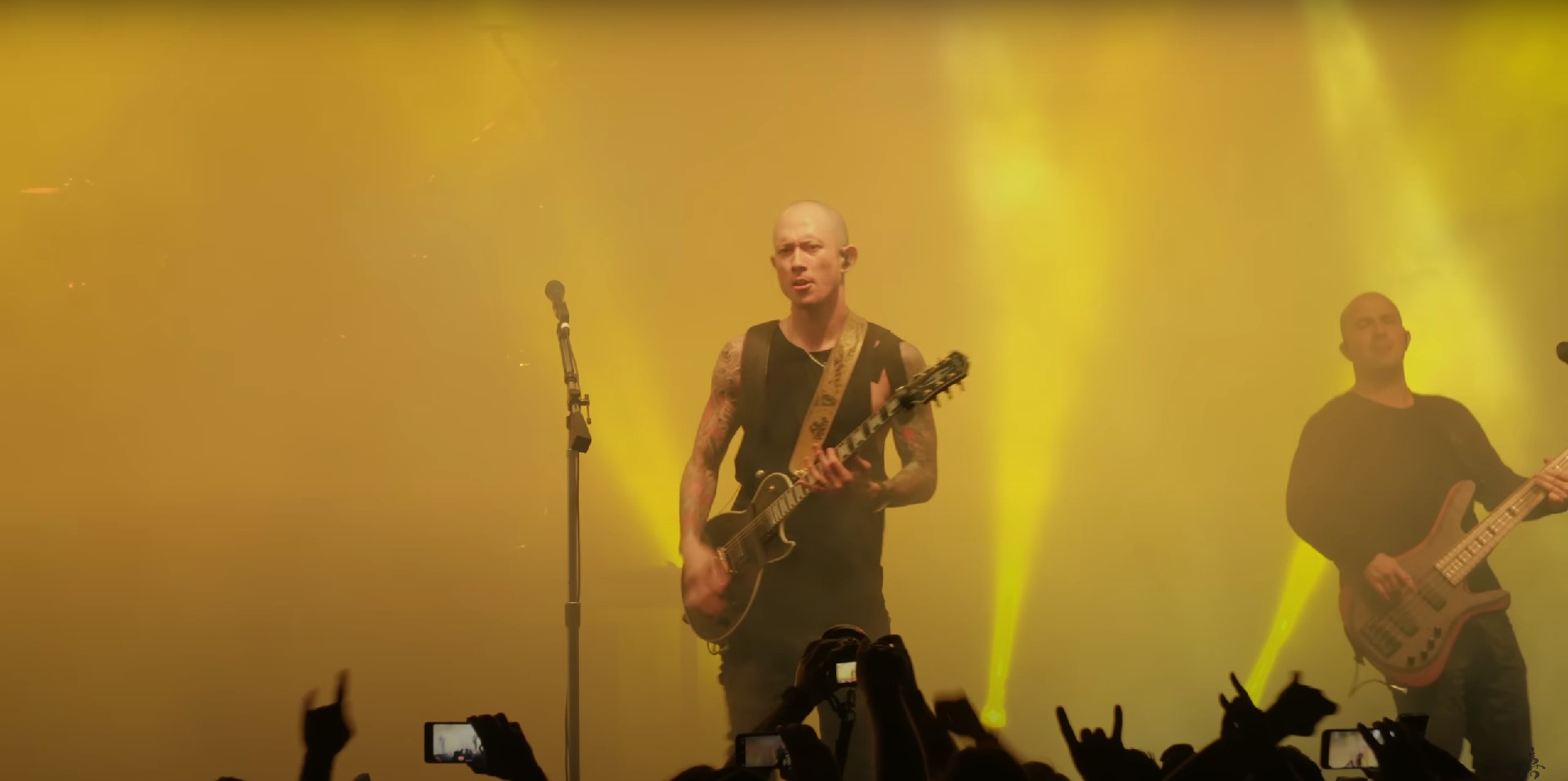 🎸 Video dnja: Mettu Gifi z Trivium dovelosja zistrybnuty zi sceny, ščob vrjatuvaty fanata kraudserfingu