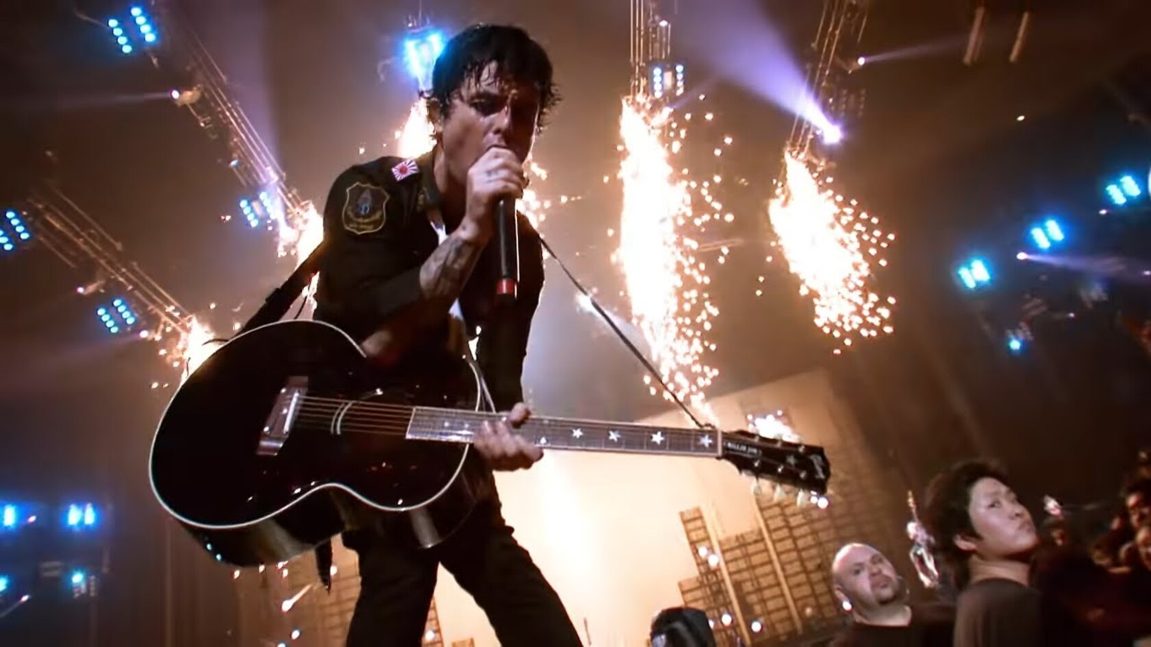 🎸 Відео дня: гурт Green Day презентував нову пісню Look Ma, No Brains на концерті у Лас-Вегасі