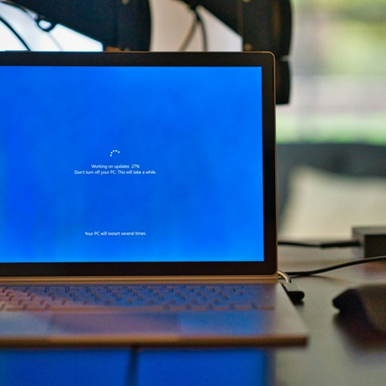 💻 Кіберфахівці навчилися обходити сканер відбитків Windows Hello