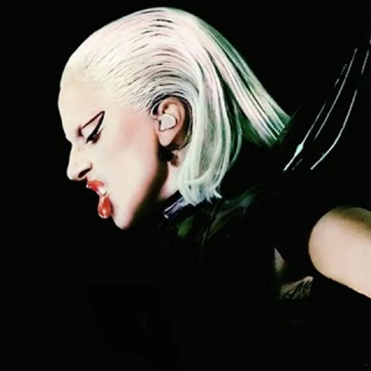 🎥 Леді Гага випустила перший трейлер свого концертного фільму